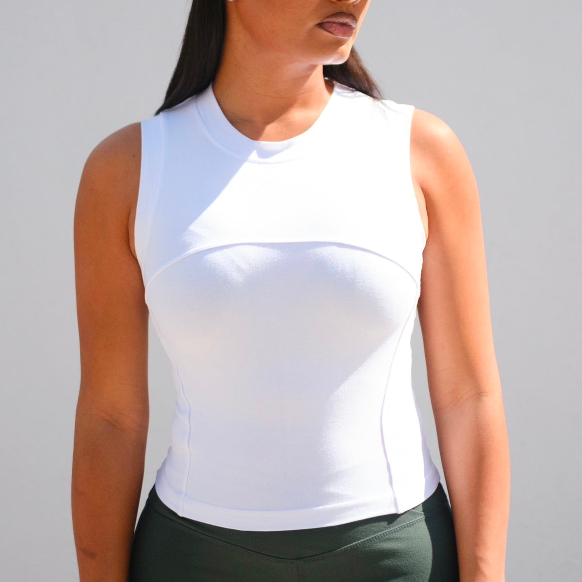 align sleeveless tee