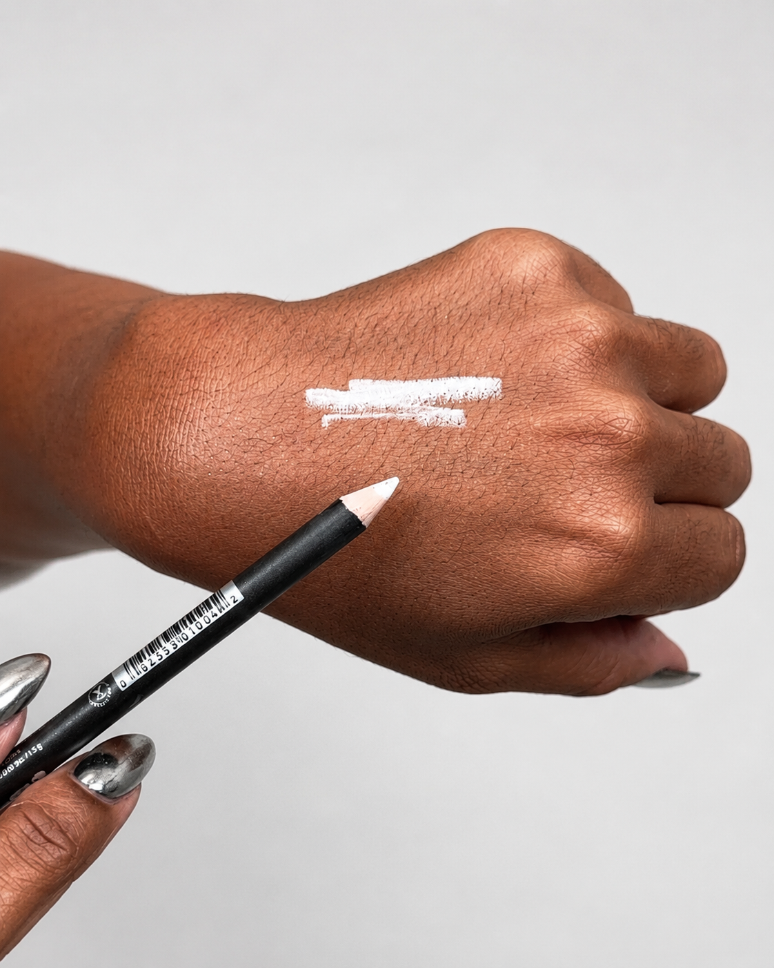 ultra fine eyeliner