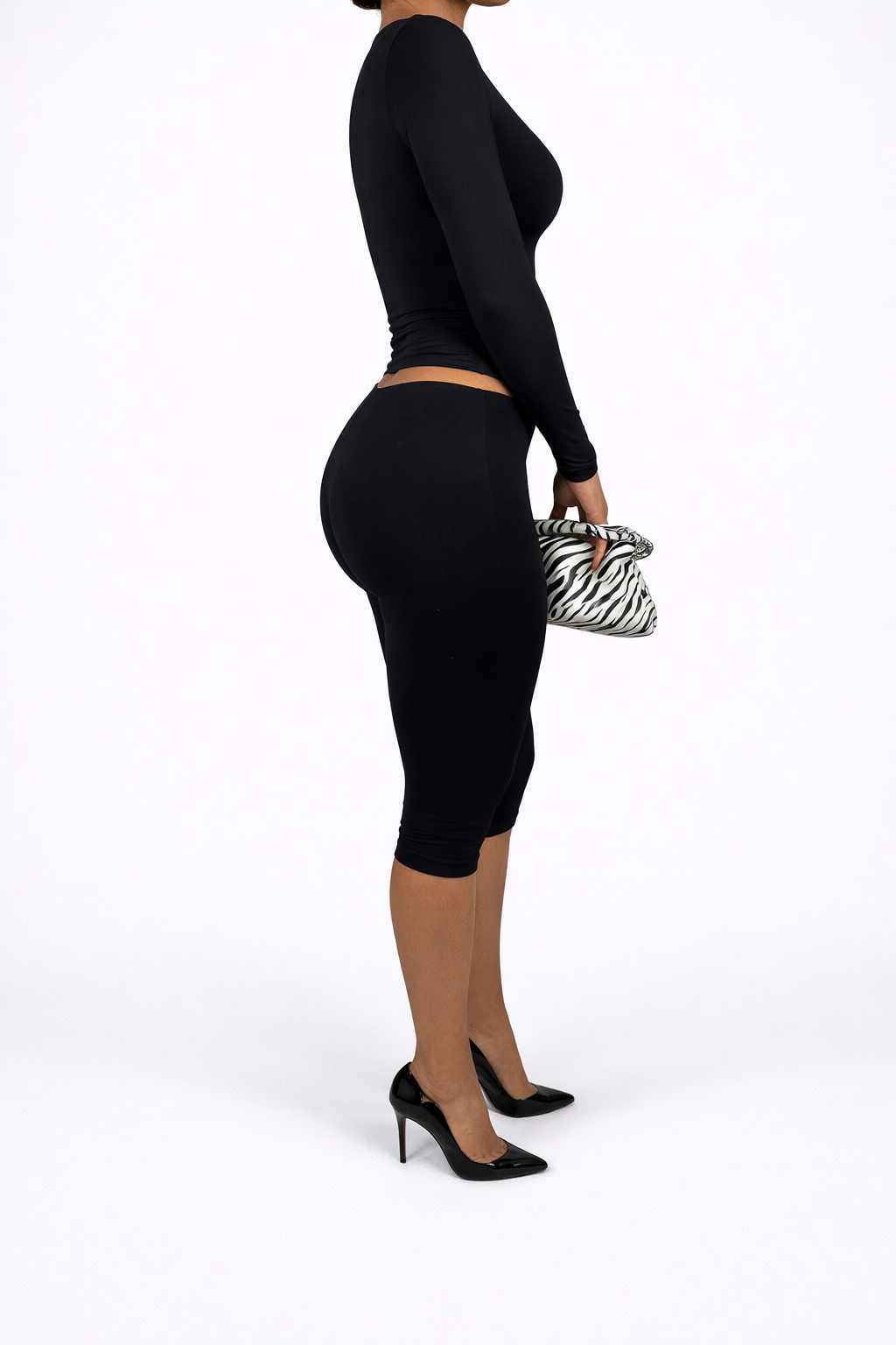 sculpt v-neck long sleeve capri set — black